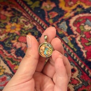 Vintage-Style Yellow Cartoon Pendant Necklace - Batman Flash